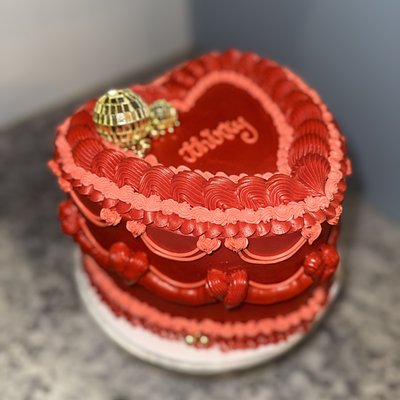 8 Inch Vintage Heart Cake 