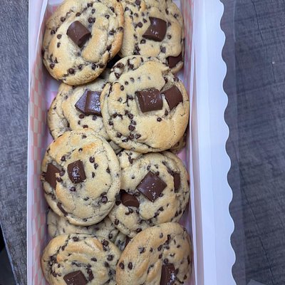 Triple Chocolate Chunk Cookies 