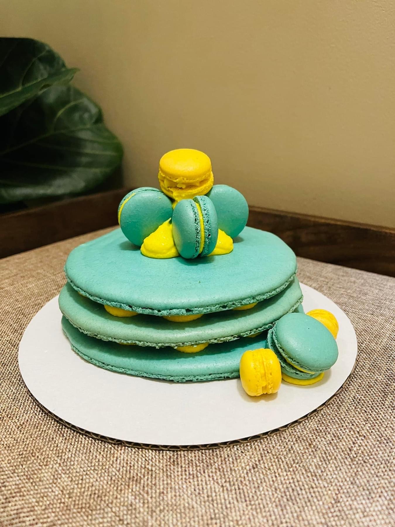 Macaron Cake