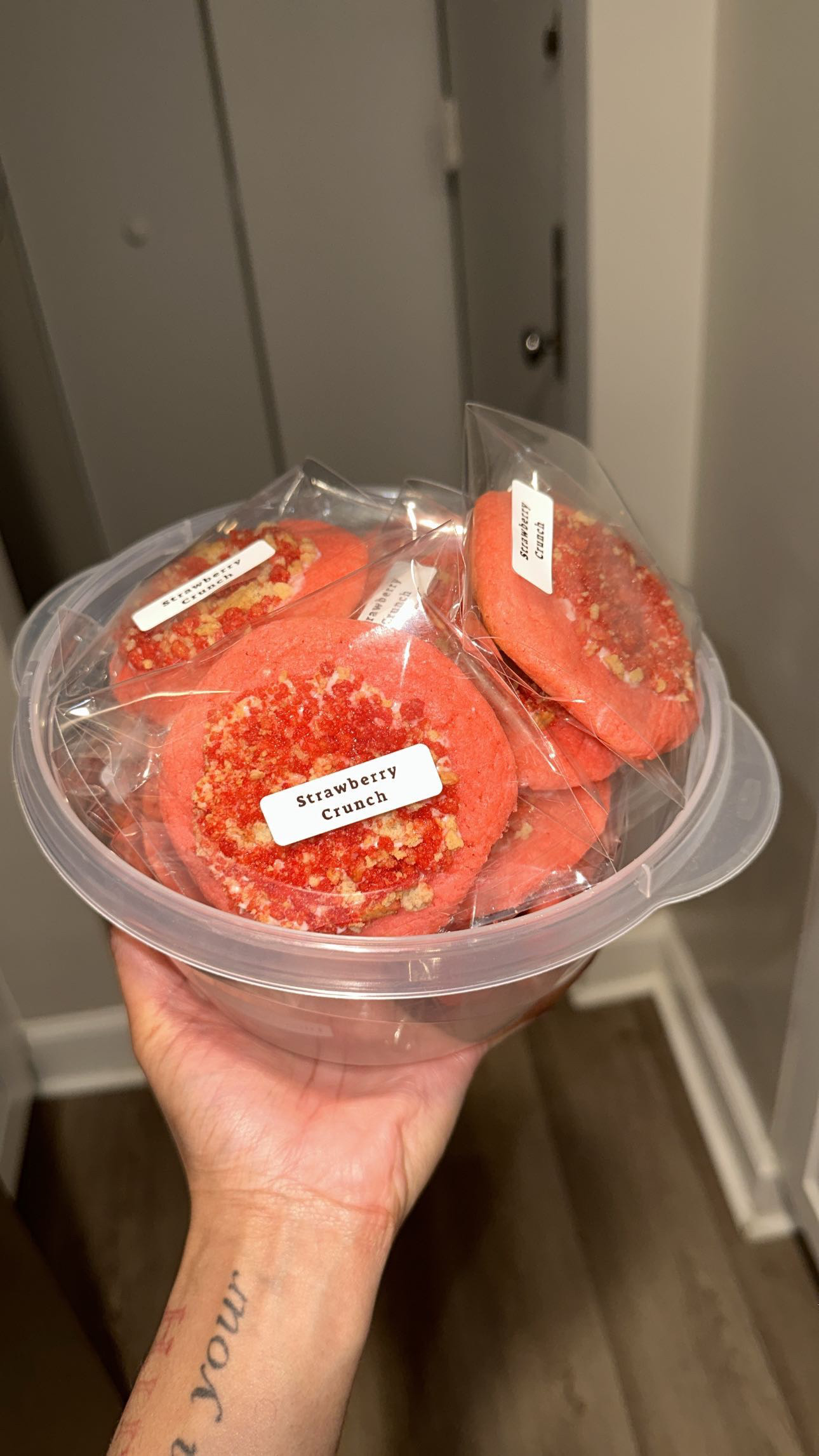 Strawberry Crunch Cookie 🍓