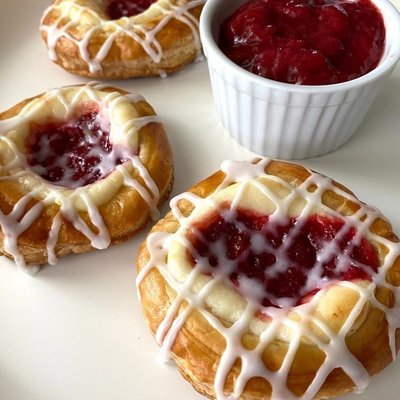 Strawberry &Cream Danish