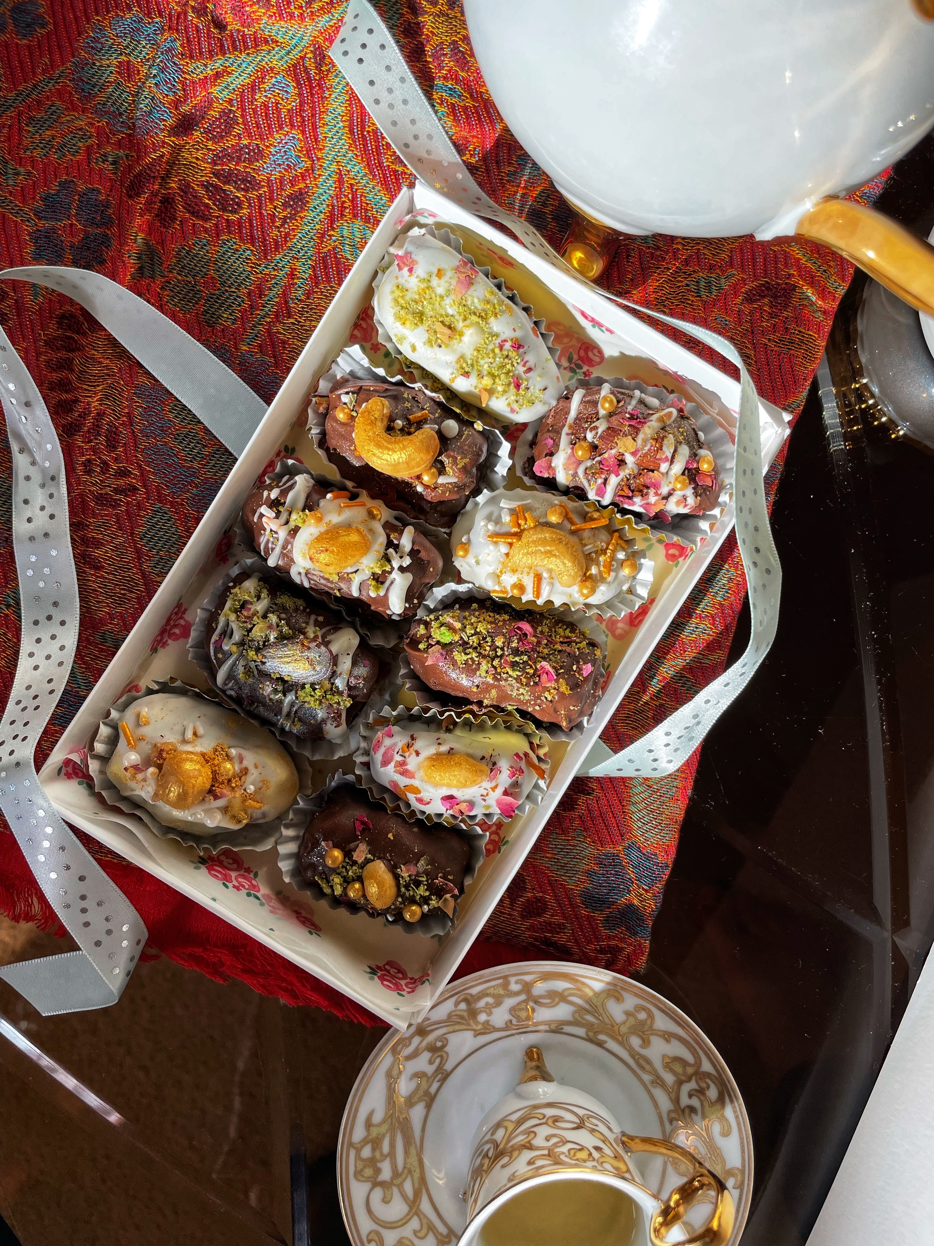 10 ct. Gourmet Chocolate Stuffed Dates 