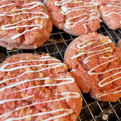 Half Dozen Strawberries & Cream