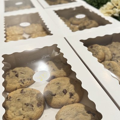 The OG Chocolate Chip Cookies 
