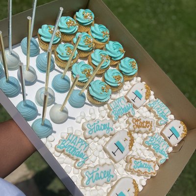 Cake Package (6in Cake, Dozen: Cupcakes, Cookies, Cakepops