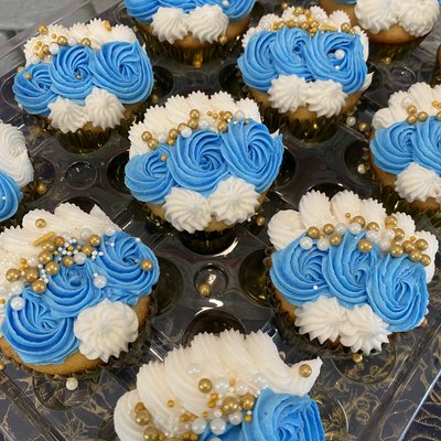 12 Cupcakes