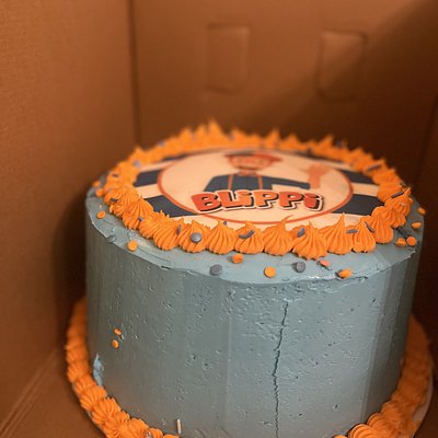 Blimpi Cake