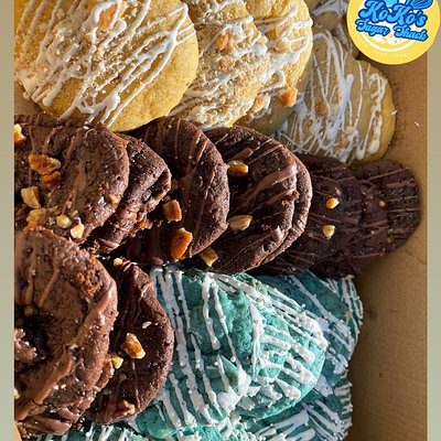 12 Signature Cookies