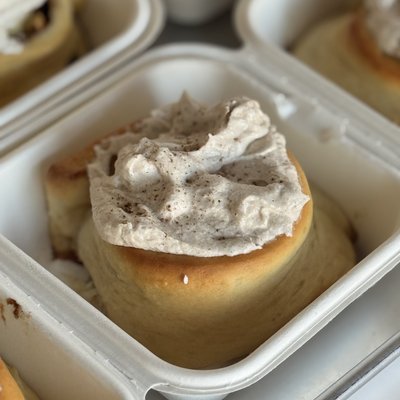 Jumbo Apple Rolls (4 Pack)