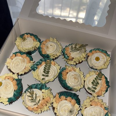 Custom Cupcake Dozen