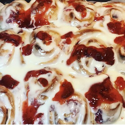 Strawberry Cheesecake Rolls