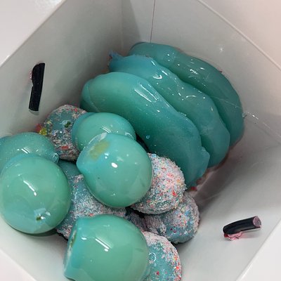 $10 box 