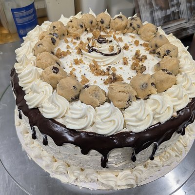 2 Layer 8" Cake
