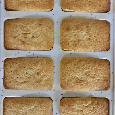 5 MINI POUNDCAKE LOAVES
