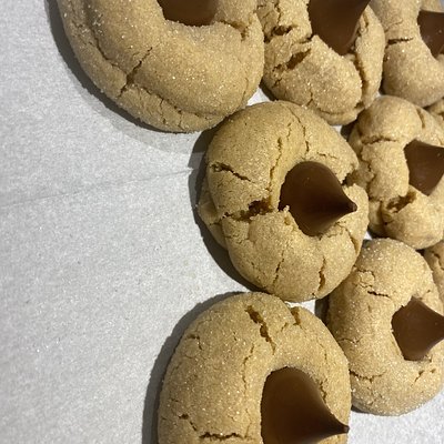 Peanut Butter Blossom Cookies