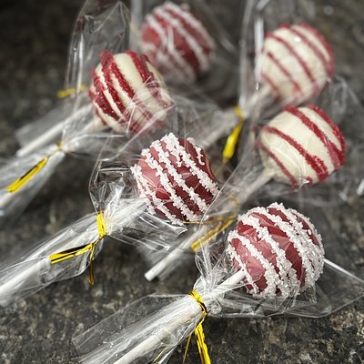 Custom - Cake Pops