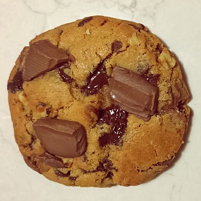 NYC Style Chocolate Chips Cookie