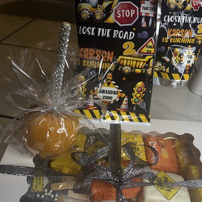 Close The Road     Is Turning 