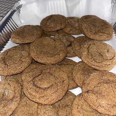 Molasses cookies (12)
