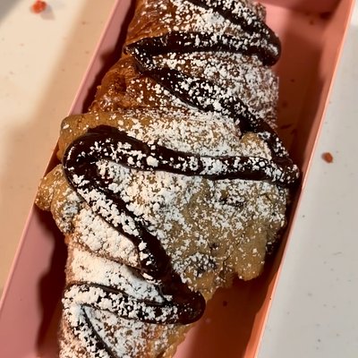 Stuffed Croissant - “Crookie” Chocolate Chip Cookie Dough Flavor 