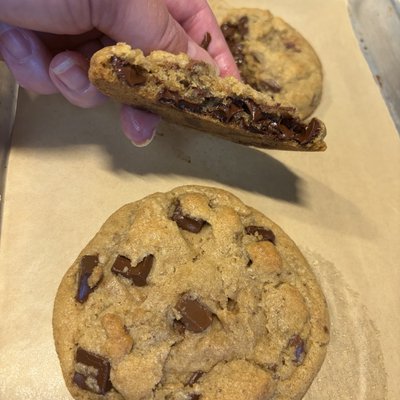 Browned Butter Chocolate Chunk Cookies