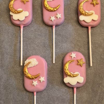 Cakesicles