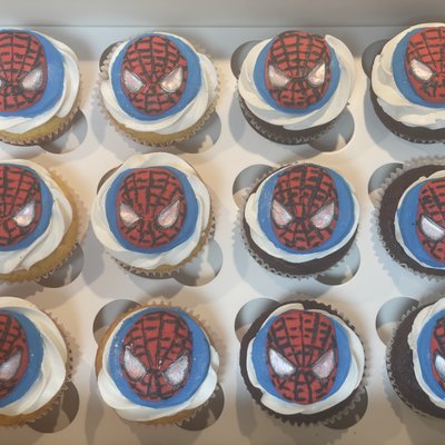 Spider Man Theme Cupcakes 