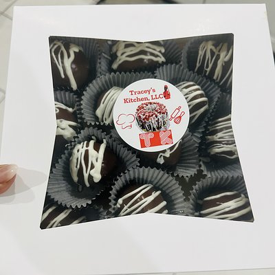 Chocolate Covered Strawberries (10-12 Large Strawberries)