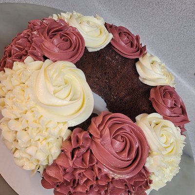 Dolce Celebration Bundt