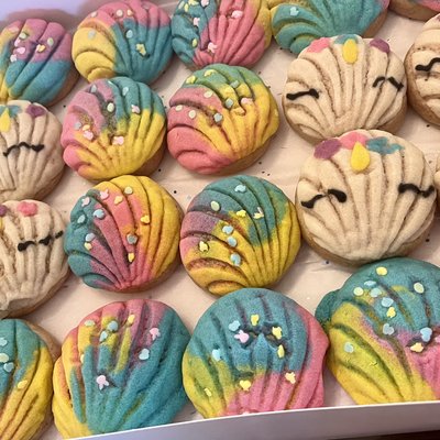 Unicorn Concha Bites