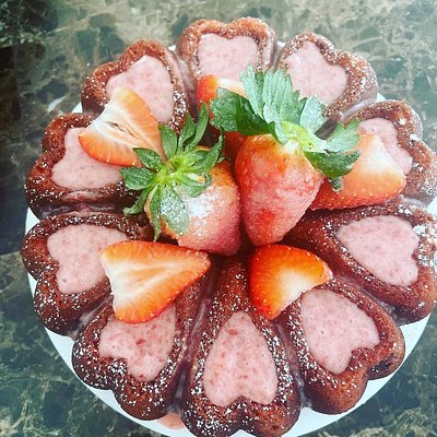 Strawberry Poundcake 
