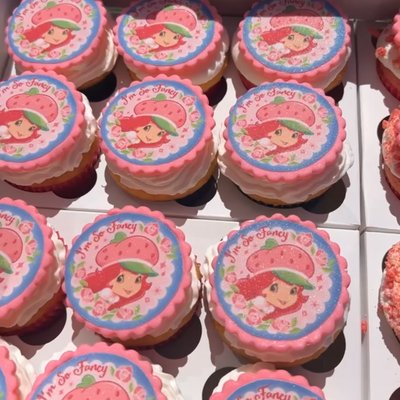🧁 Custom Cupcakes ( 12 Count)
