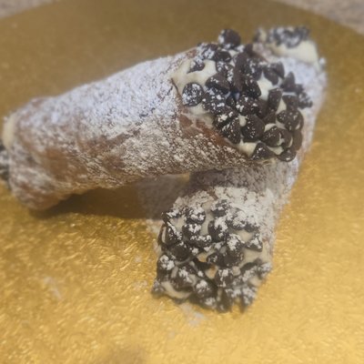 Cannoli (2pc)