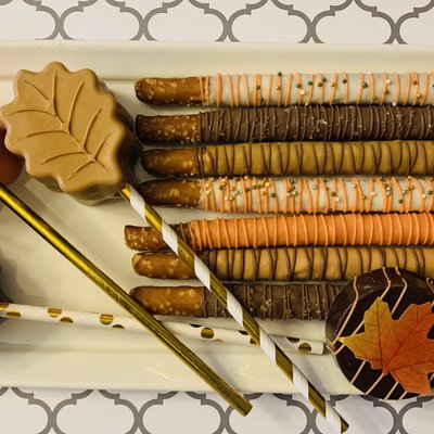 Chocolate Dipped Pretzels