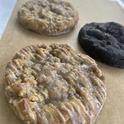 Apple Streusel Cookie  6 Count