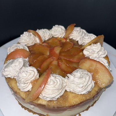 Cinnamon Apple Cheesecake 