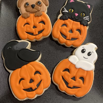 Animals On Pumpkin Cookies