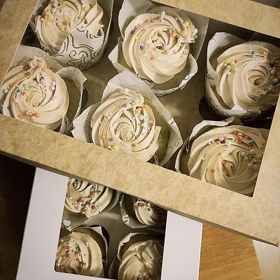 Simple Cupcakes 6 Units