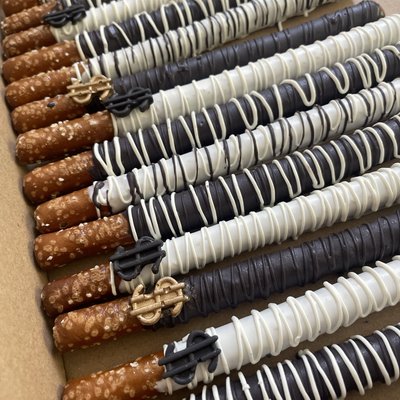 Chocolate Covered Pretzels 1dz