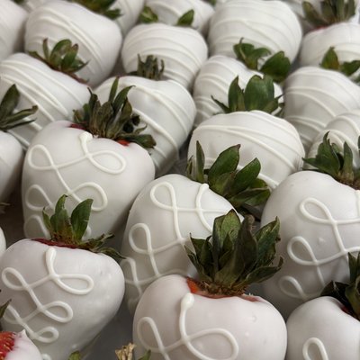 Chocolate Covered Strawberries 12 Servings