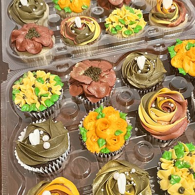 12ct. Customized Cupcakes