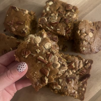 Pumpkin Cheesecake Blondies