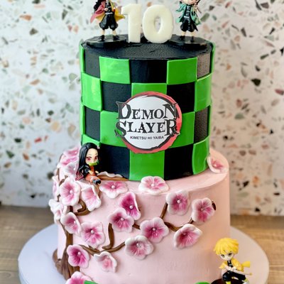 Tiered Cake 8in & 10in 