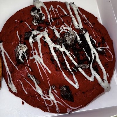 Red Velvet Cookies N Cream