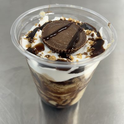 16oz Reese’s Banana Pudding 