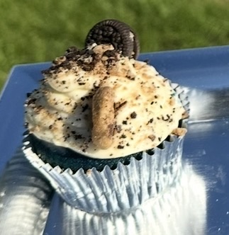 Cookie Monster Cupcakes Dozen