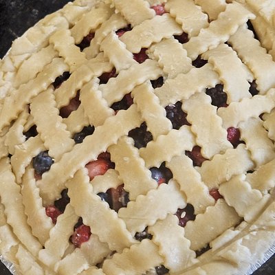 Strawberry Rhubarb (Seasonal)