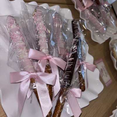 Chocolate Covered Pretzel Rods