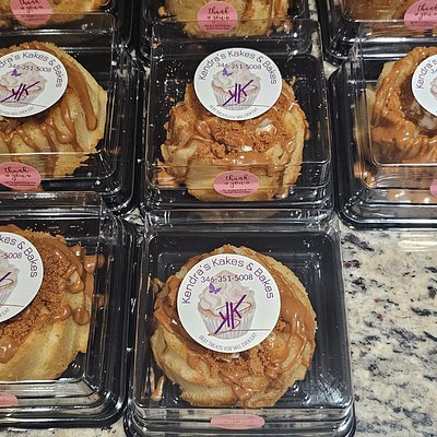 Personal Size Biskoff Kookie Butter Bundt kake