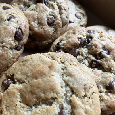 Jumbo Brown Butter Sourdough Chocolate Chip Cookies 1/2 Dozen
